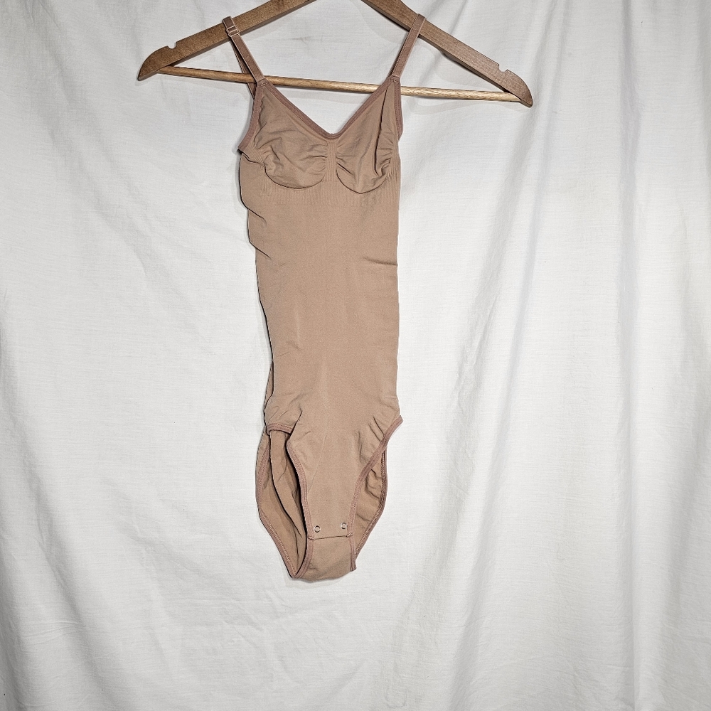 Slims Seamless Sculpt Brief Bodysuit - Tan - Size XXS/XS - New No Tags